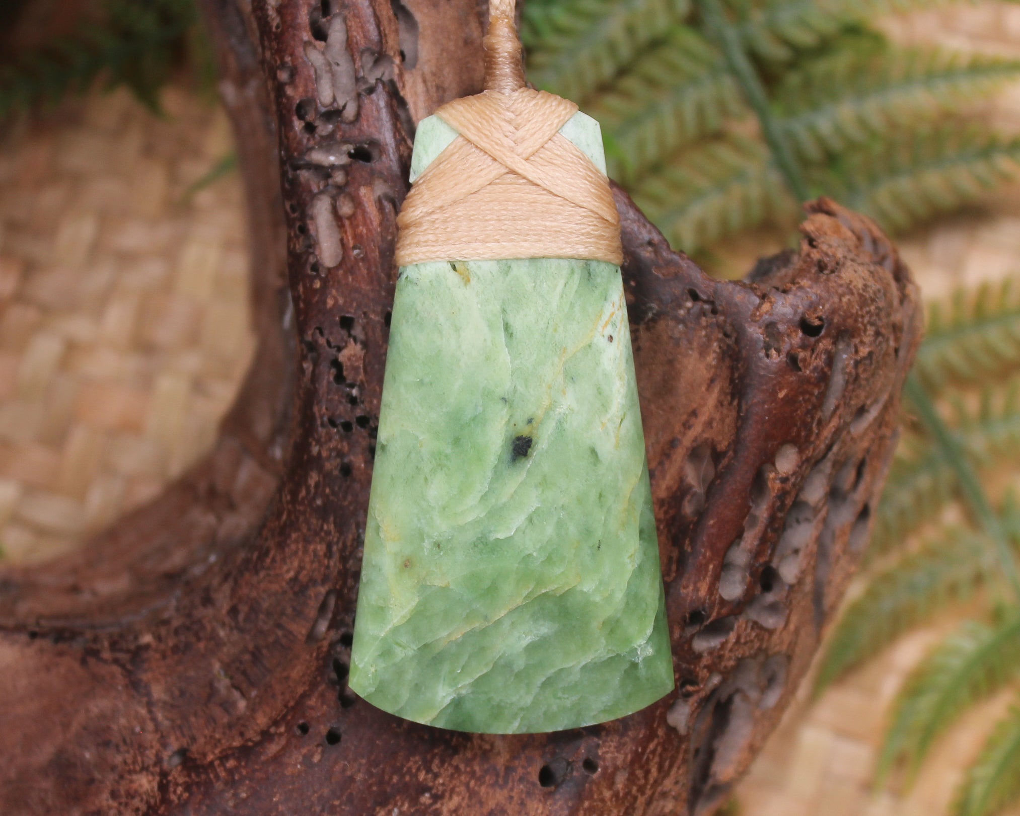 Toki or Adze Pendant carved from Flower Jade Pounamu - NZ Greenstone