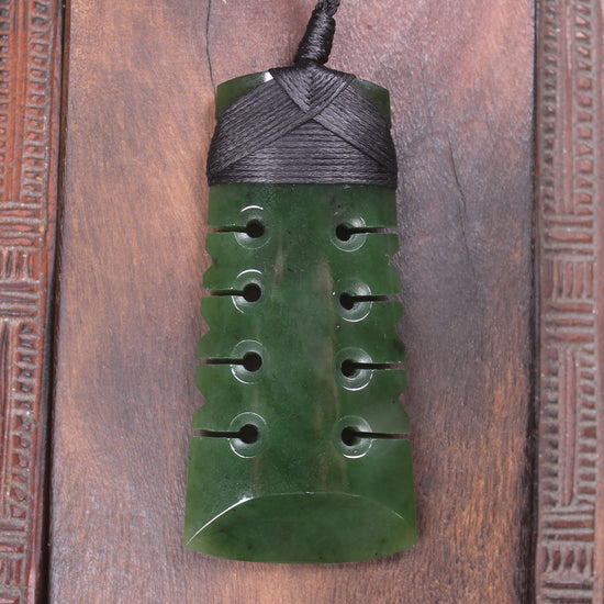 Kawakawa Pounamu Toki
