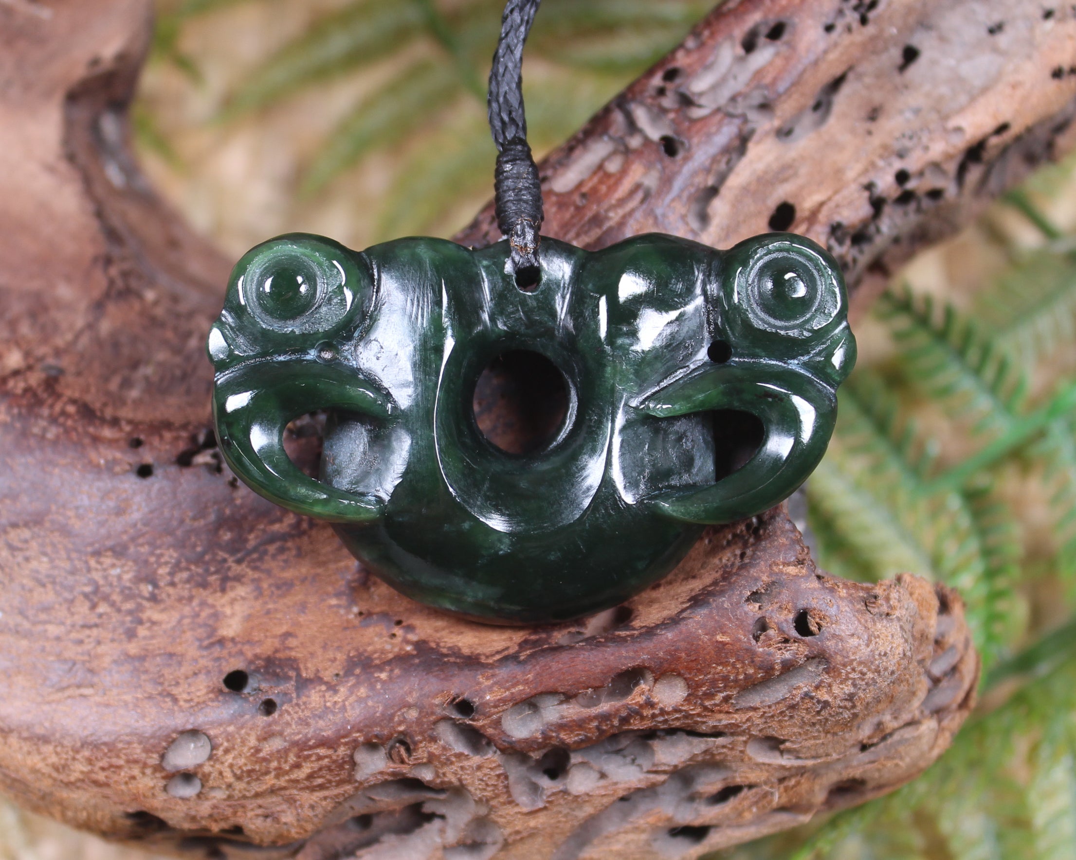 Pekapeka Pendant carved from Kawakawa Pounamu - NZ Greenstone