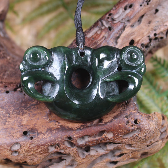 Pekapeka Pendant carved from Kawakawa Pounamu - NZ Greenstone