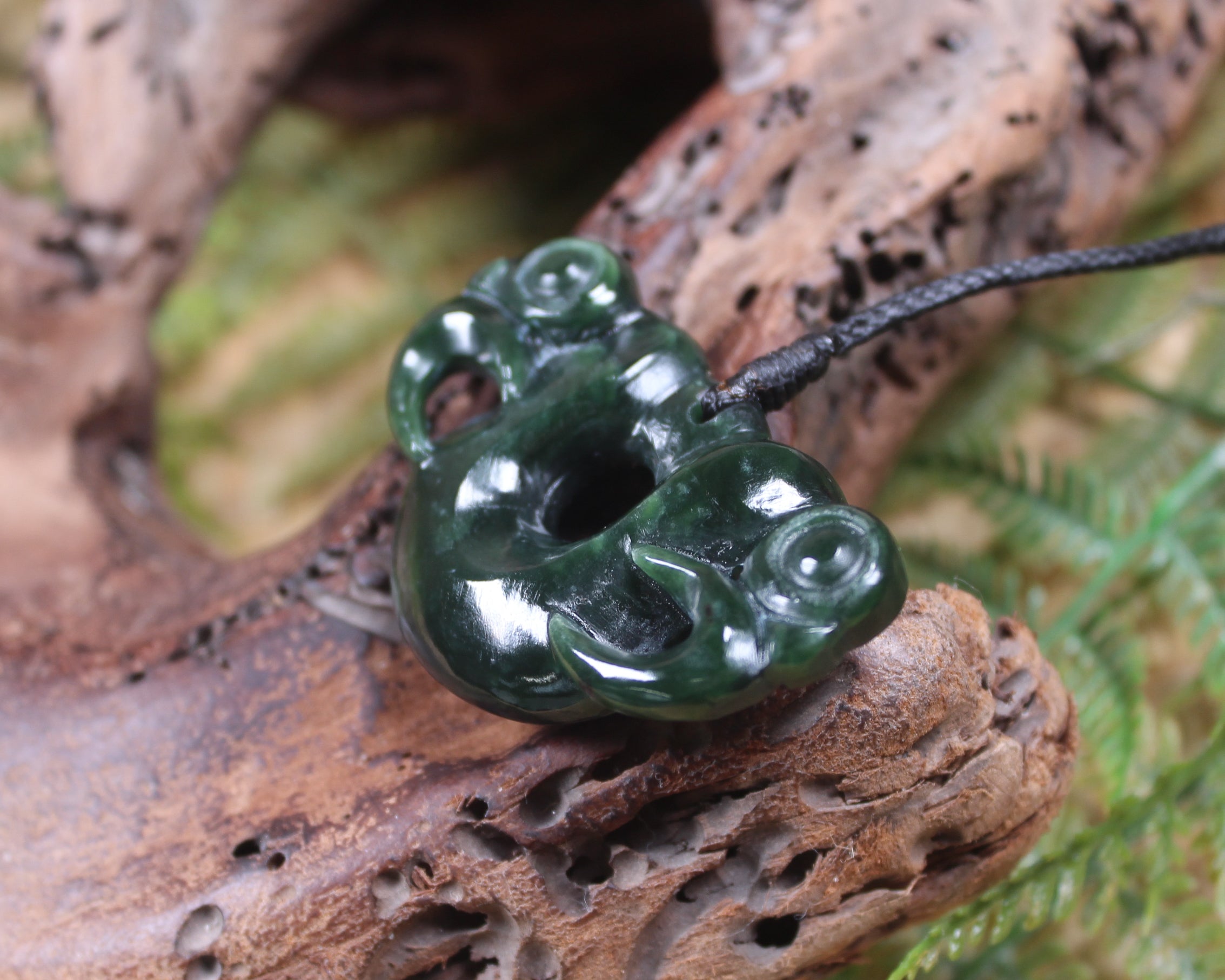 Pekapeka Pendant carved from Kawakawa Pounamu - NZ Greenstone