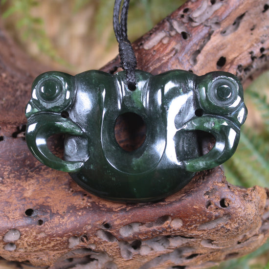 Pekapeka Pendant carved from Kawakawa Pounamu - NZ Greenstone