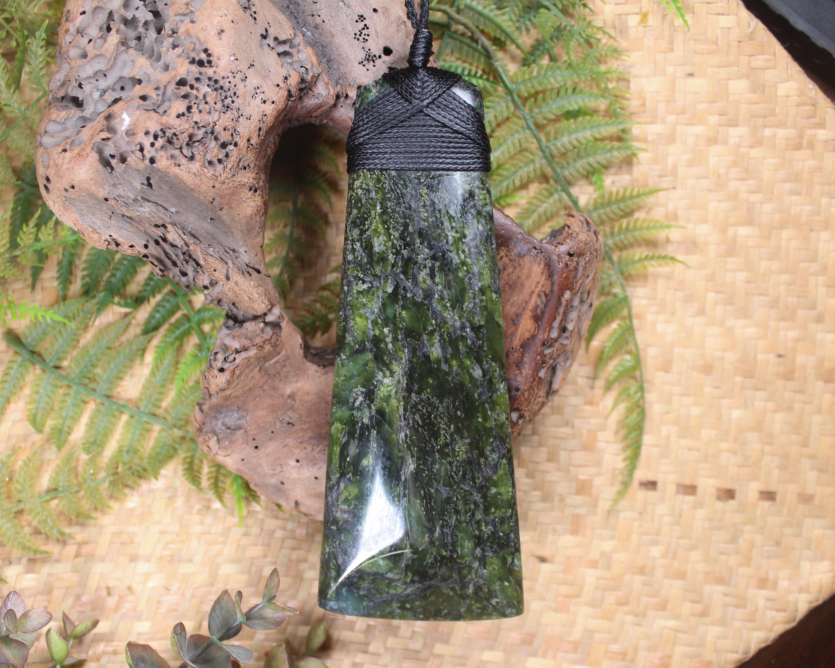 Toki or Adze carved from Douglas Creek - NZ Greenstone