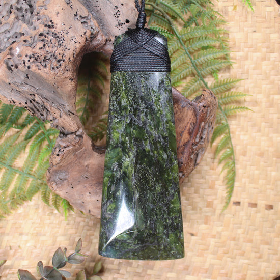 Toki or Adze carved from Douglas Creek - NZ Greenstone