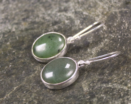 Roimata or Teardrop earrings carved from Hapopo Pounamu - NZ Greenstone