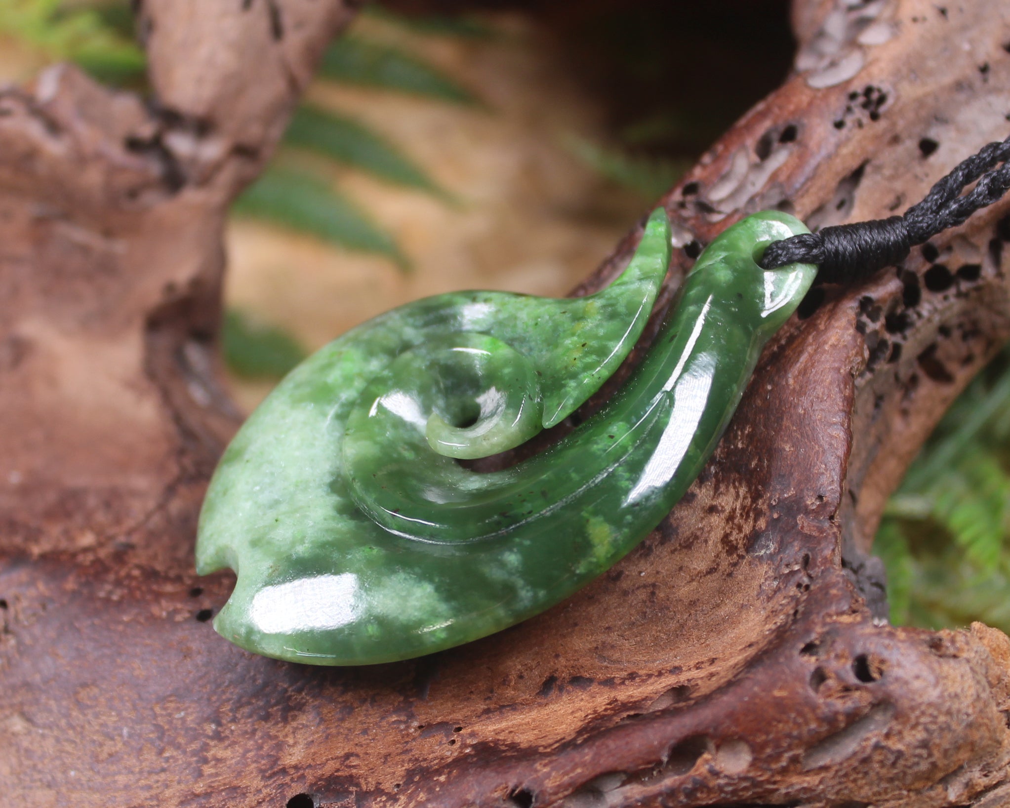 Hei Matau or Fish Hook carved from Kawakawa Pounamu - NZ Greenstone