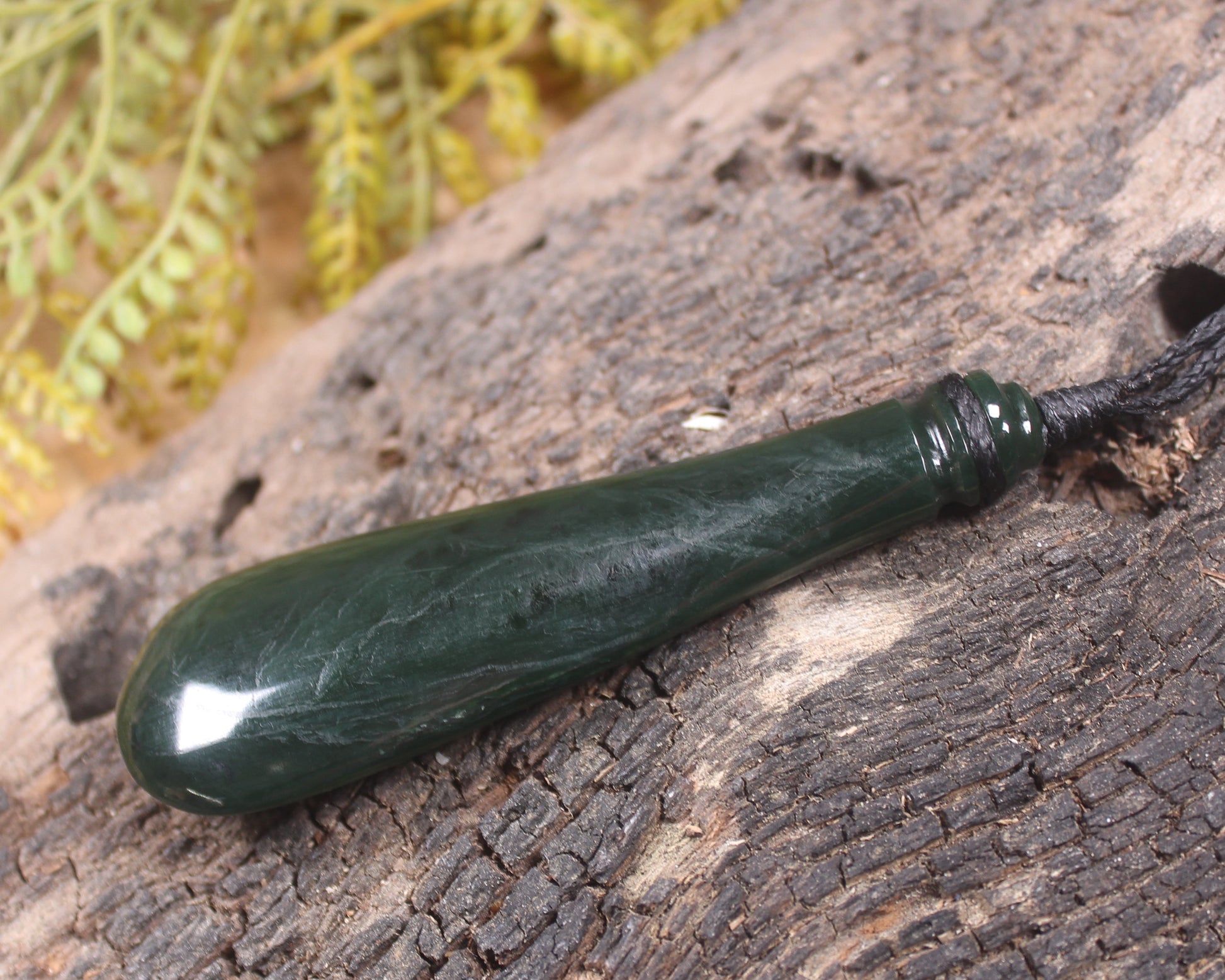 Kawakawa Mere Pendant