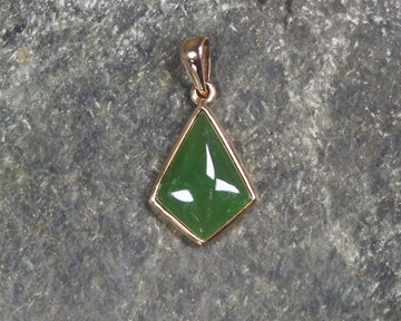 Kawakawa Pounamu pendant with a gold plated setting - NZ Greenstone