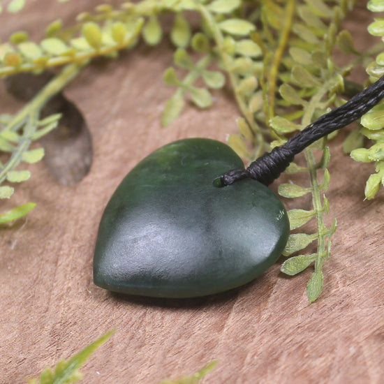 Heart carved from Kawakawa Pounamu - NZ Greenstone