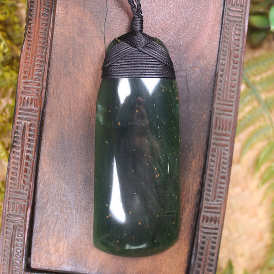 Toki or Adze Pendant carved from Tangiwai Pounamu - NZ Greenstone