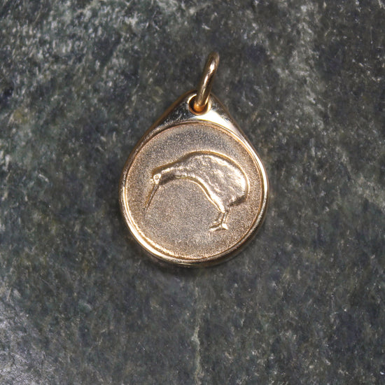 Hapopo Pounamu pendant with a gold setting - NZ Greenstone
