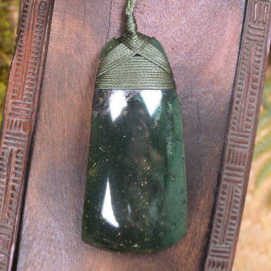 Toki or Adze Pendant carved from Tangiwai Pounamu - NZ Greenstone