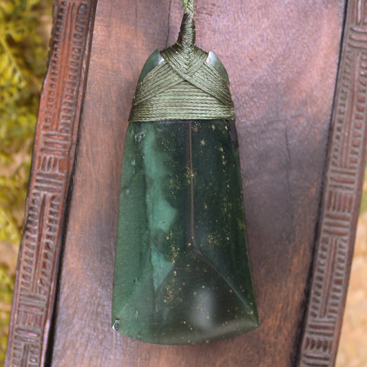 Toki or Adze Pendant carved from Tangiwai Pounamu - NZ Greenstone