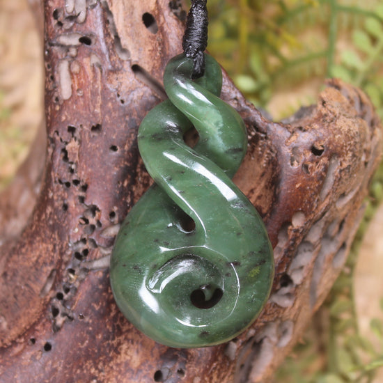 Hapopo Pounamu Koru Twist pendant - NZ Greenstone