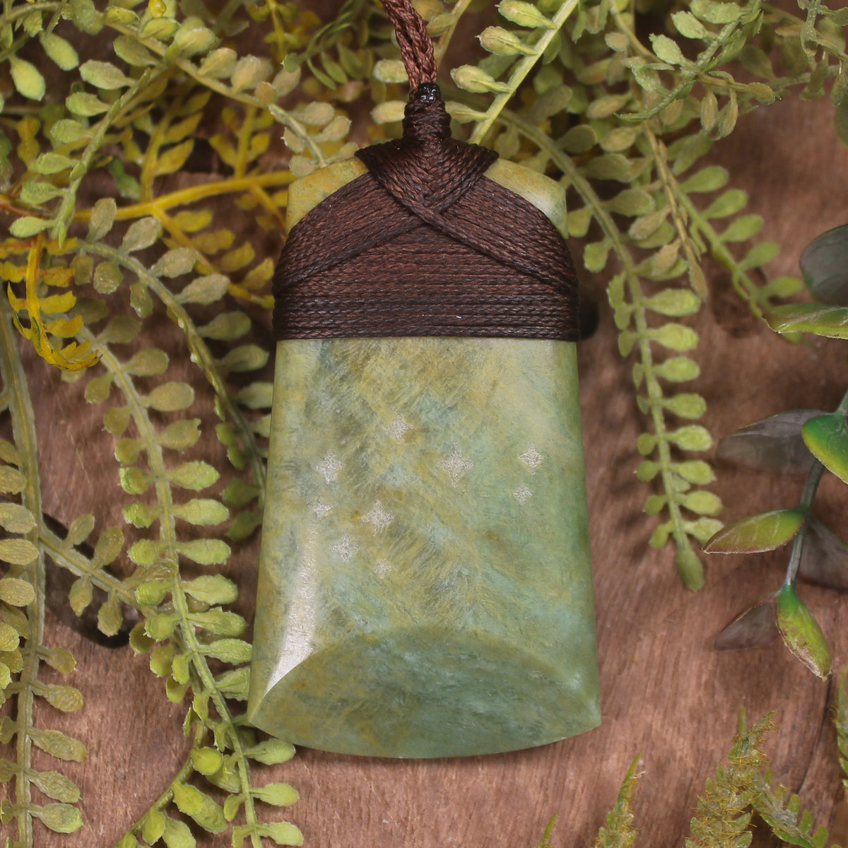 Flower Jade Pounamu Toki pendant - NZ Greenstone