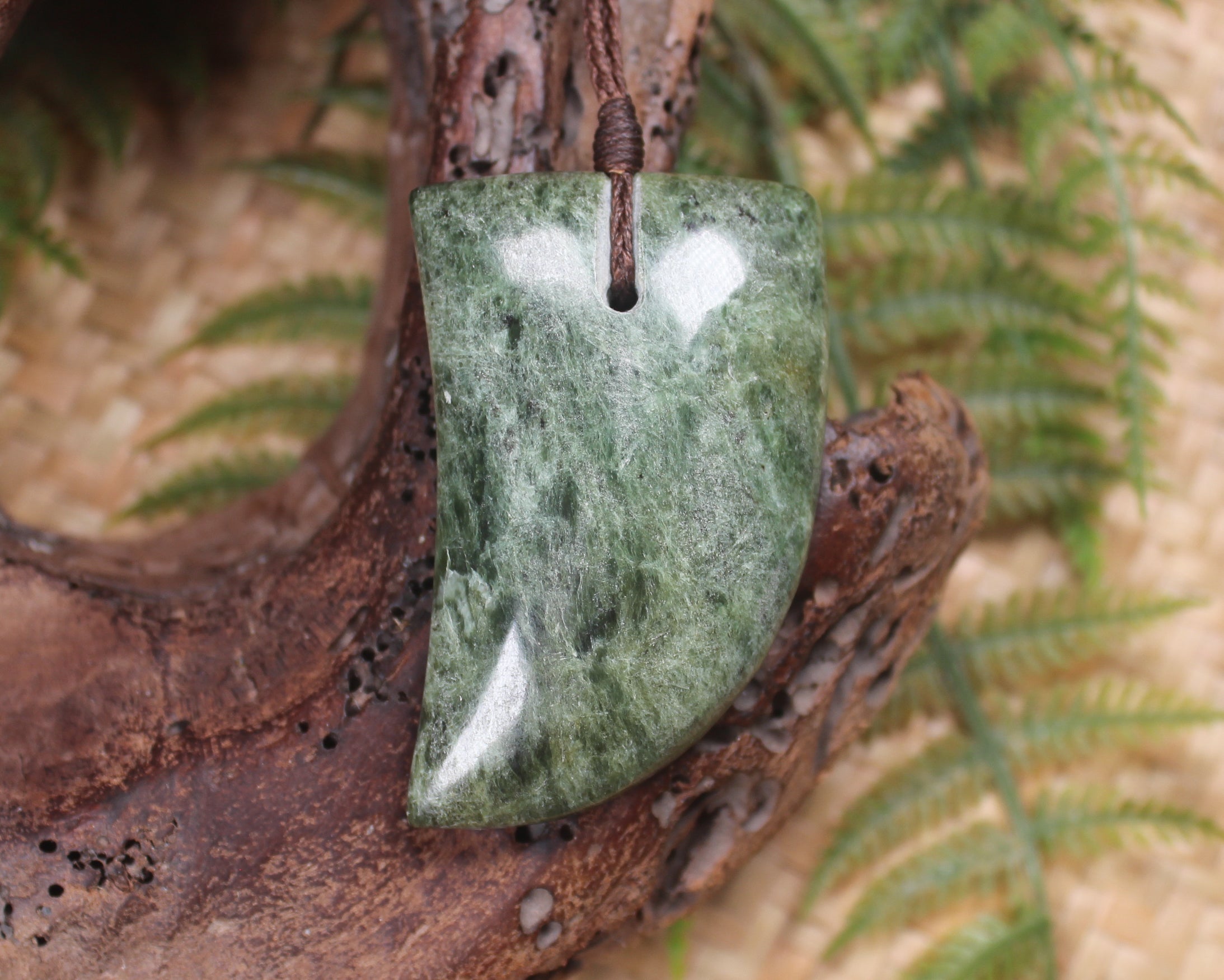 Taniwha Tooth or Niho carved from Kawakawa Pounamu - NZ Greenstone