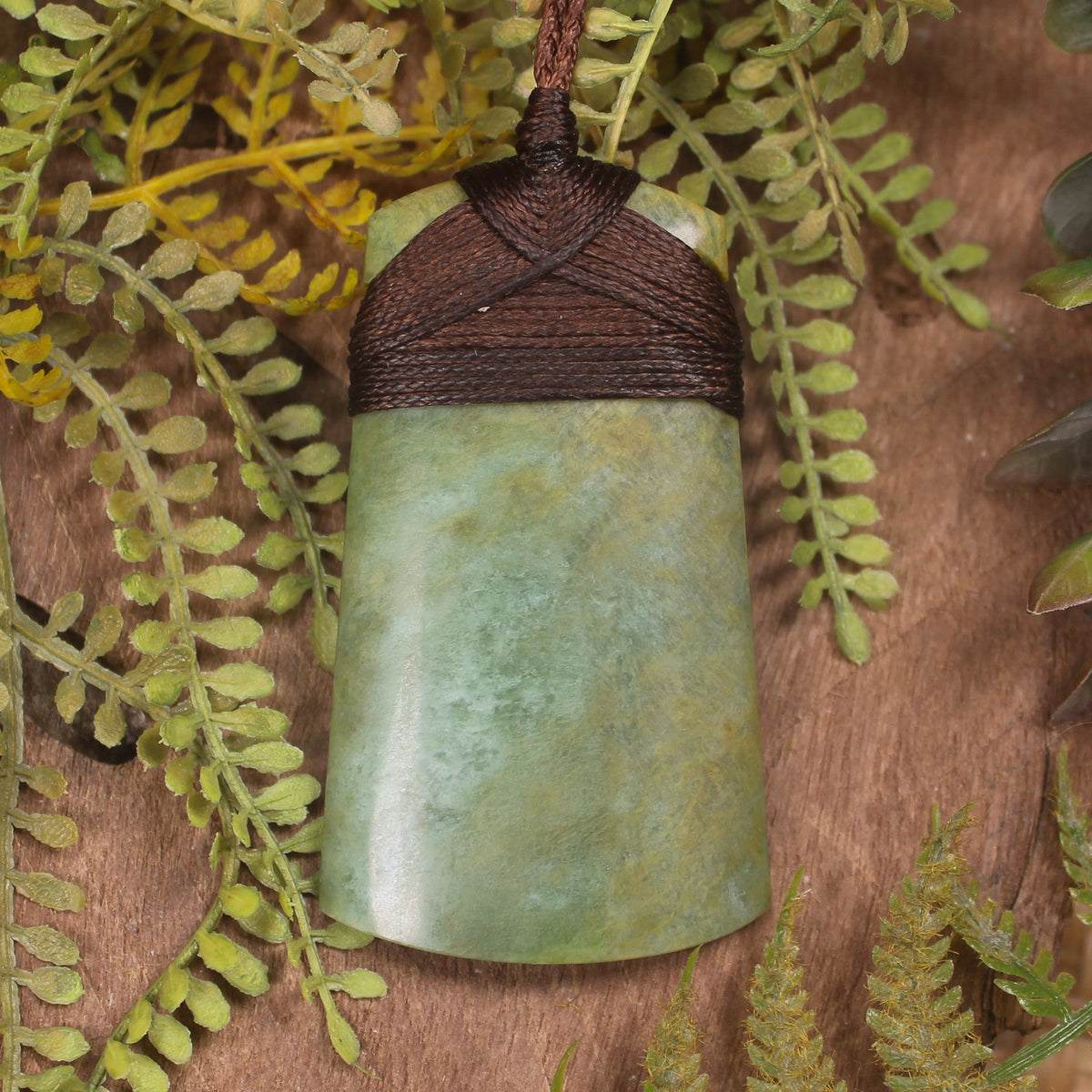 Flower Jade Pounamu Toki pendant - NZ Greenstone