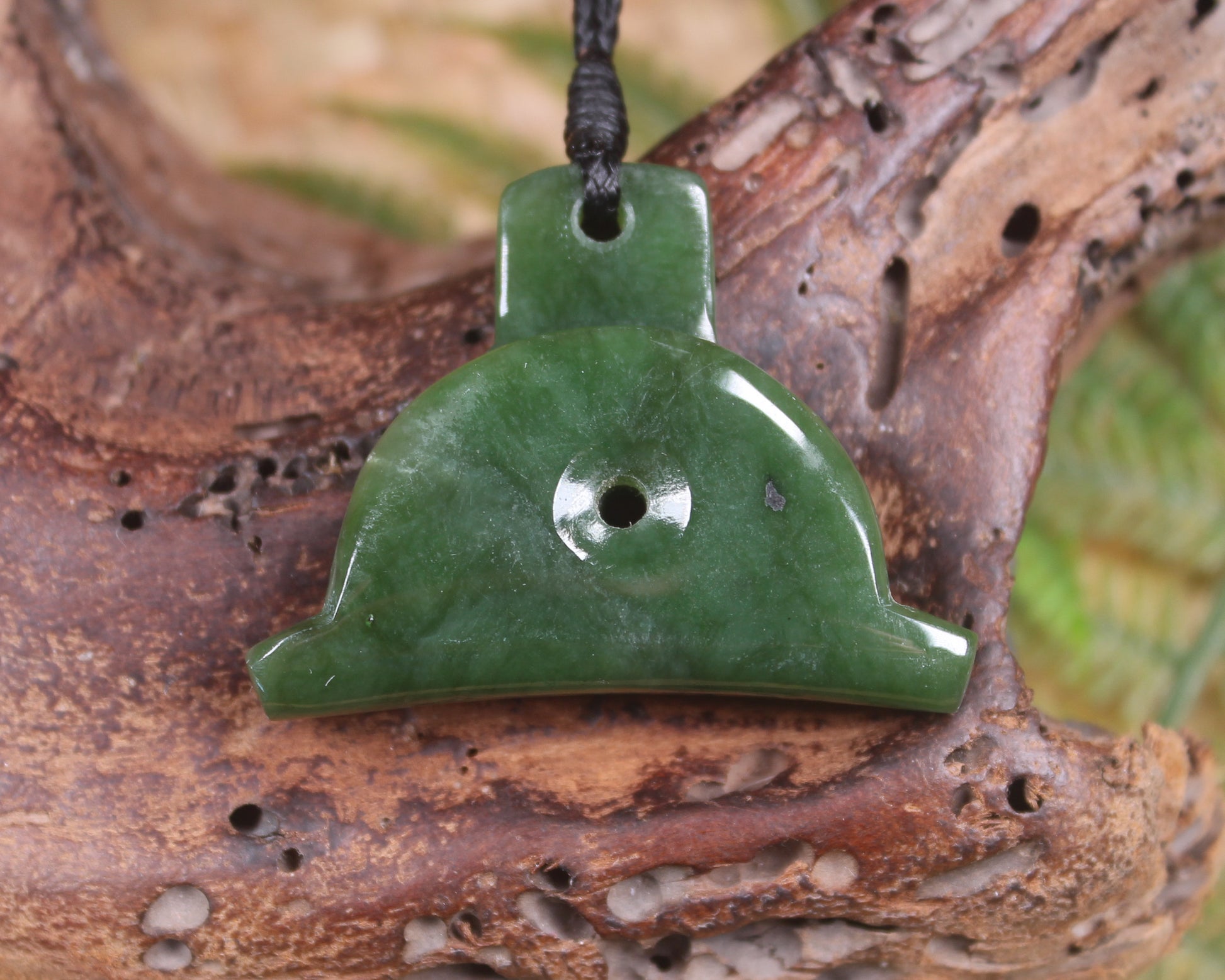 Dog Whistle carved from Kawakawa Pounamu - NZ Greenstone