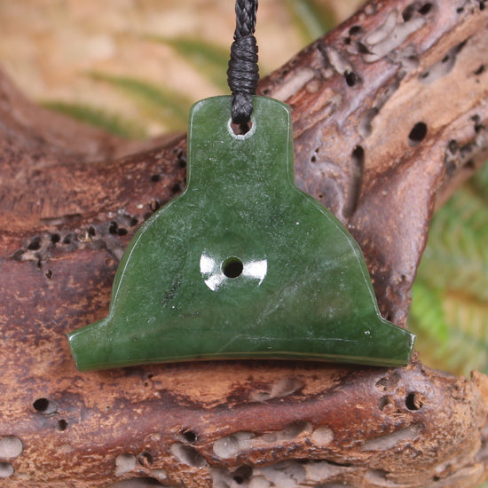 Dog Whistle carved from Kawakawa Pounamu - NZ Greenstone