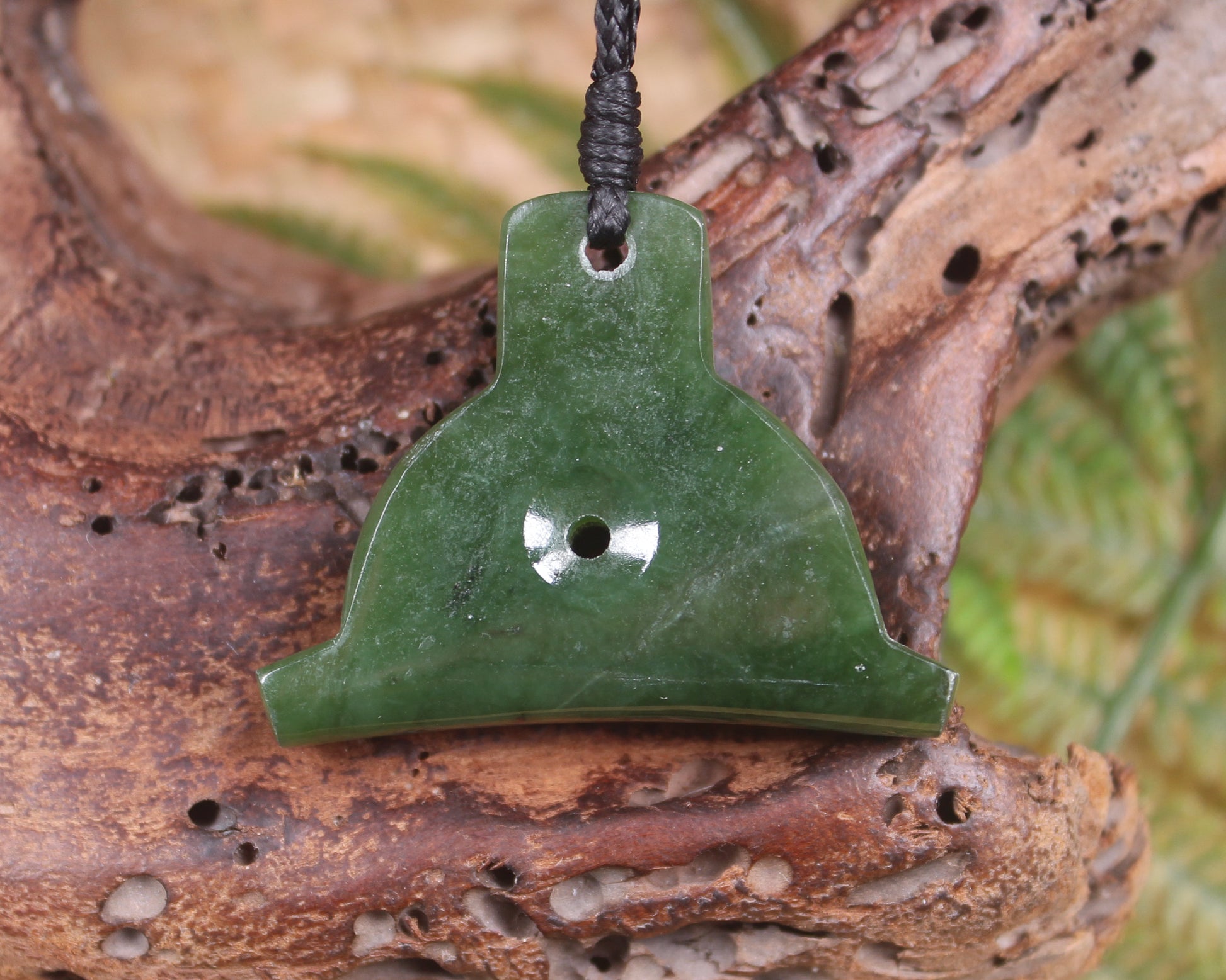 Dog Whistle carved from Kawakawa Pounamu - NZ Greenstone