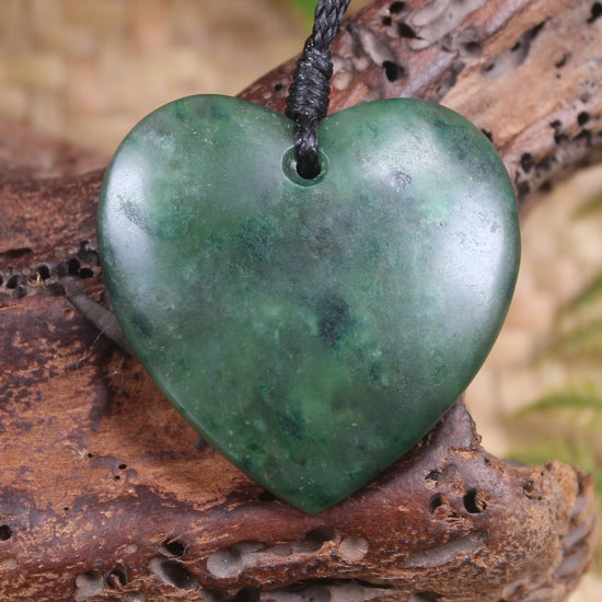 Heart carved from Kawakawa Pounamu - NZ Greenstone