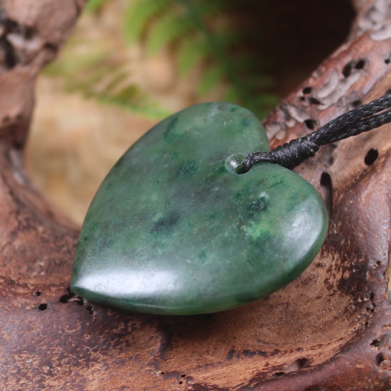 Heart carved from Kawakawa Pounamu - NZ Greenstone