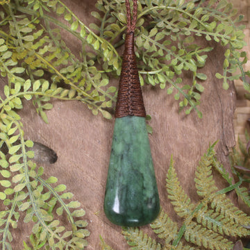 Kawakawa Pounamu Toki - NZ Greenstone