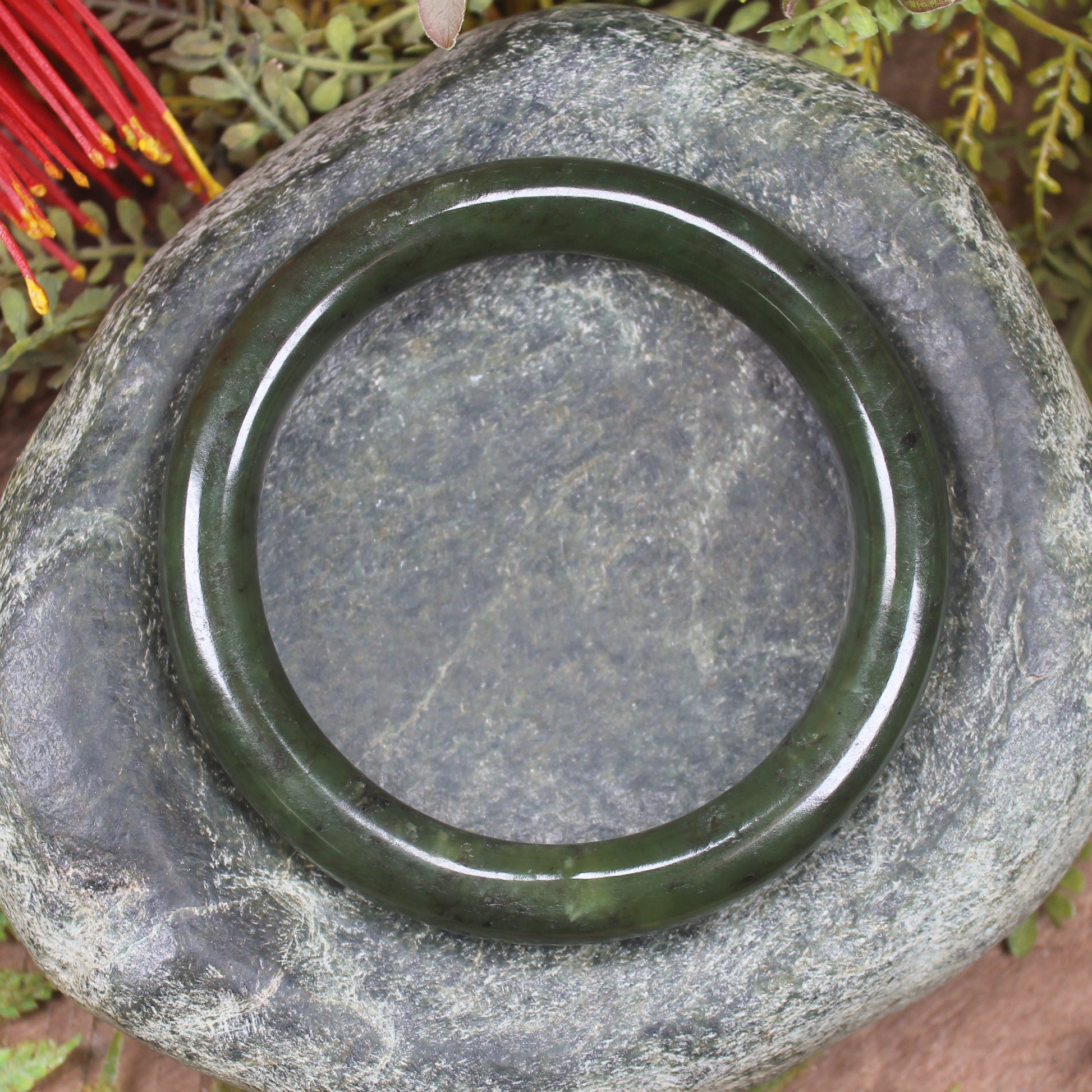 Rimu Pounamu Bangle