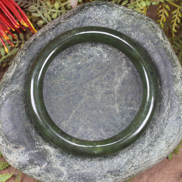 Rimu Pounamu Bangle