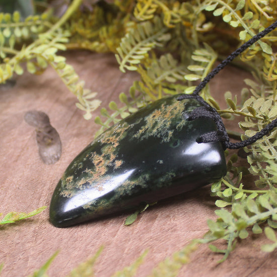 Flower Jade Pounamu Taniwha Tooth pendant