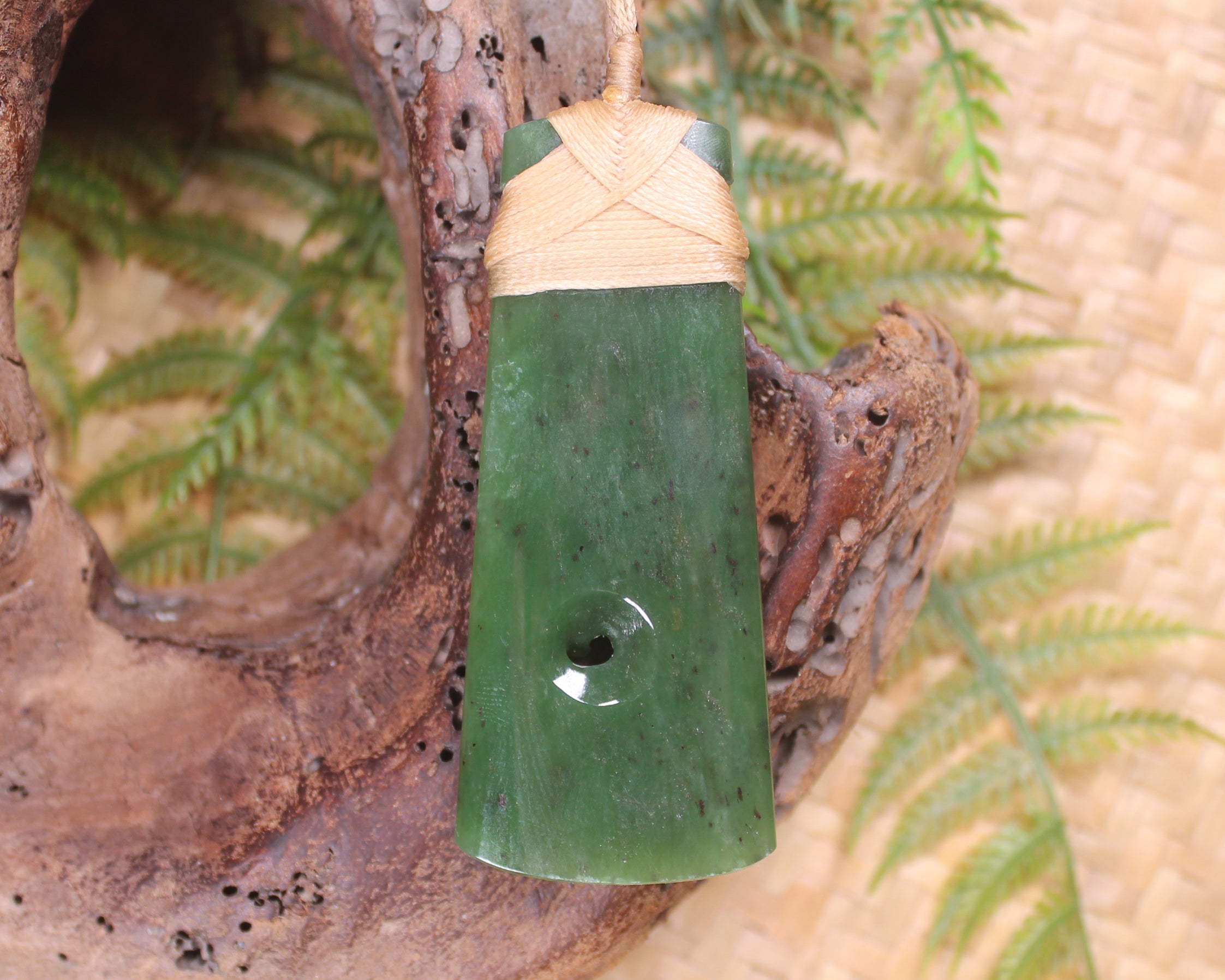 Toki or Adze with Koru carved from Hapopo Pounamu - NZ Greenstone