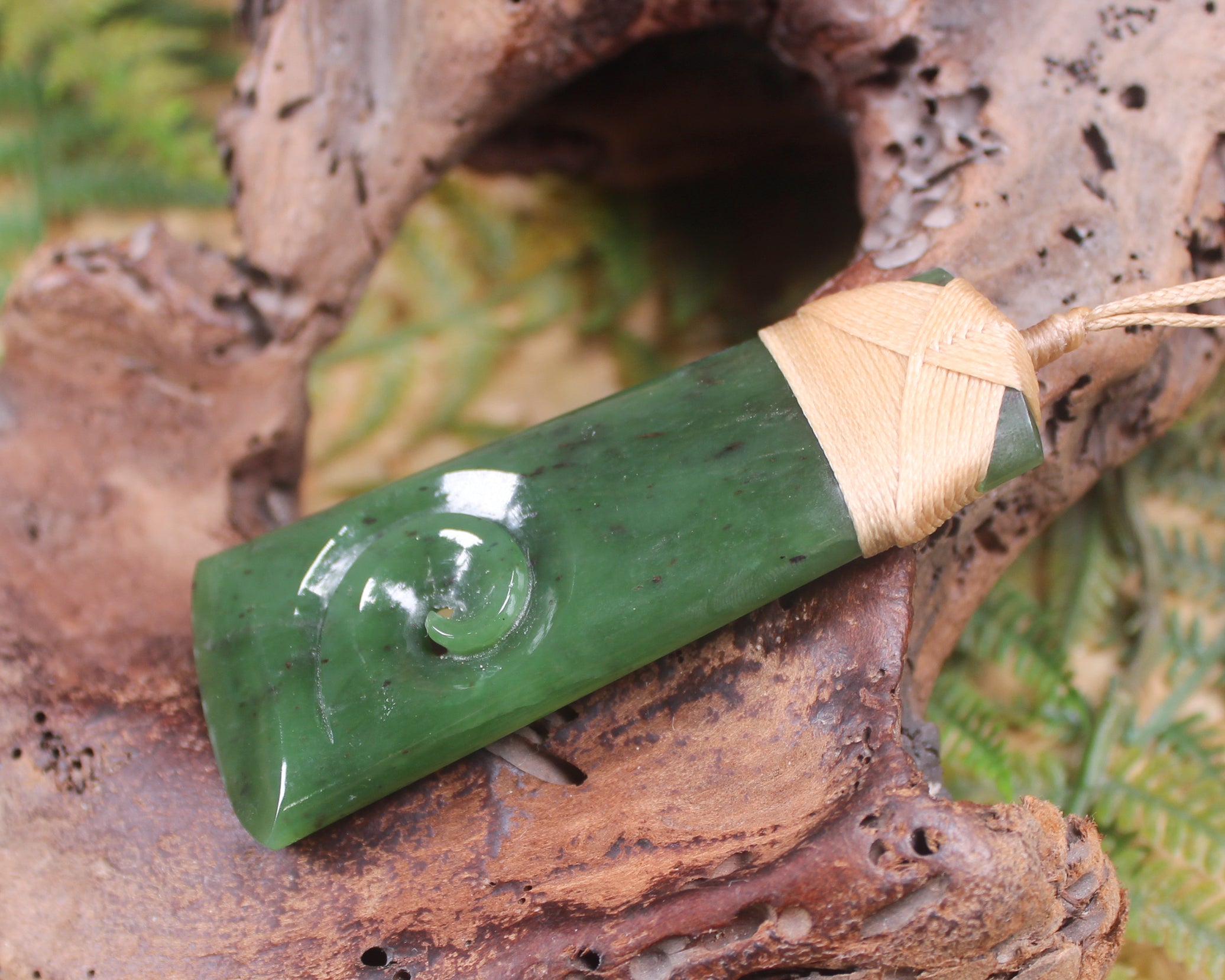 Toki or Adze with Koru carved from Hapopo Pounamu - NZ Greenstone