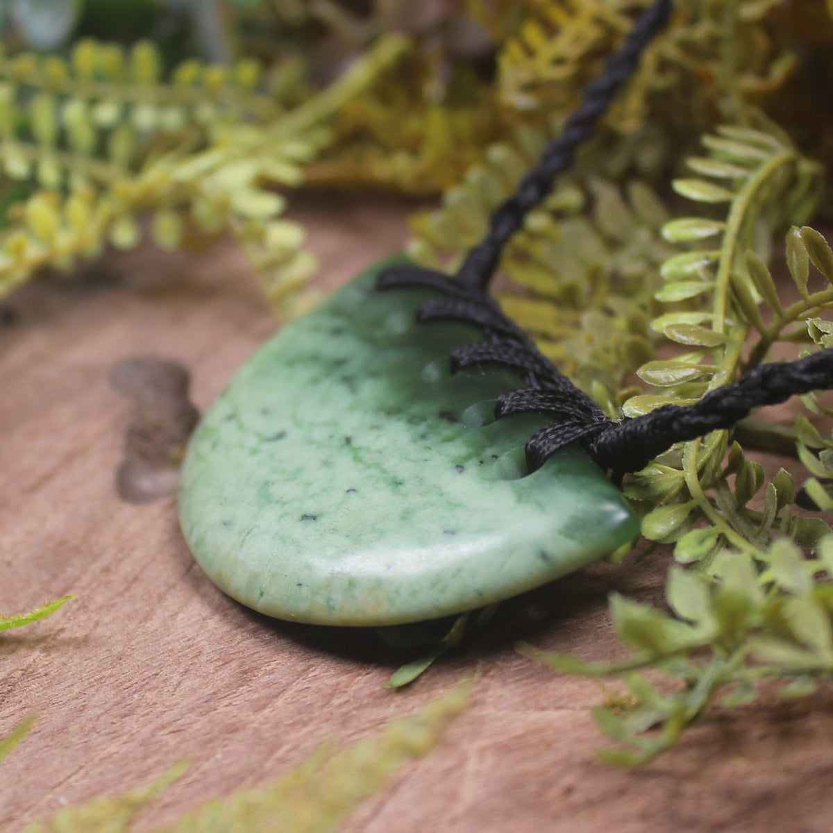 NZ Greenstone Large Kōuma Breastplate Pendant Kawakawa Pounamu
