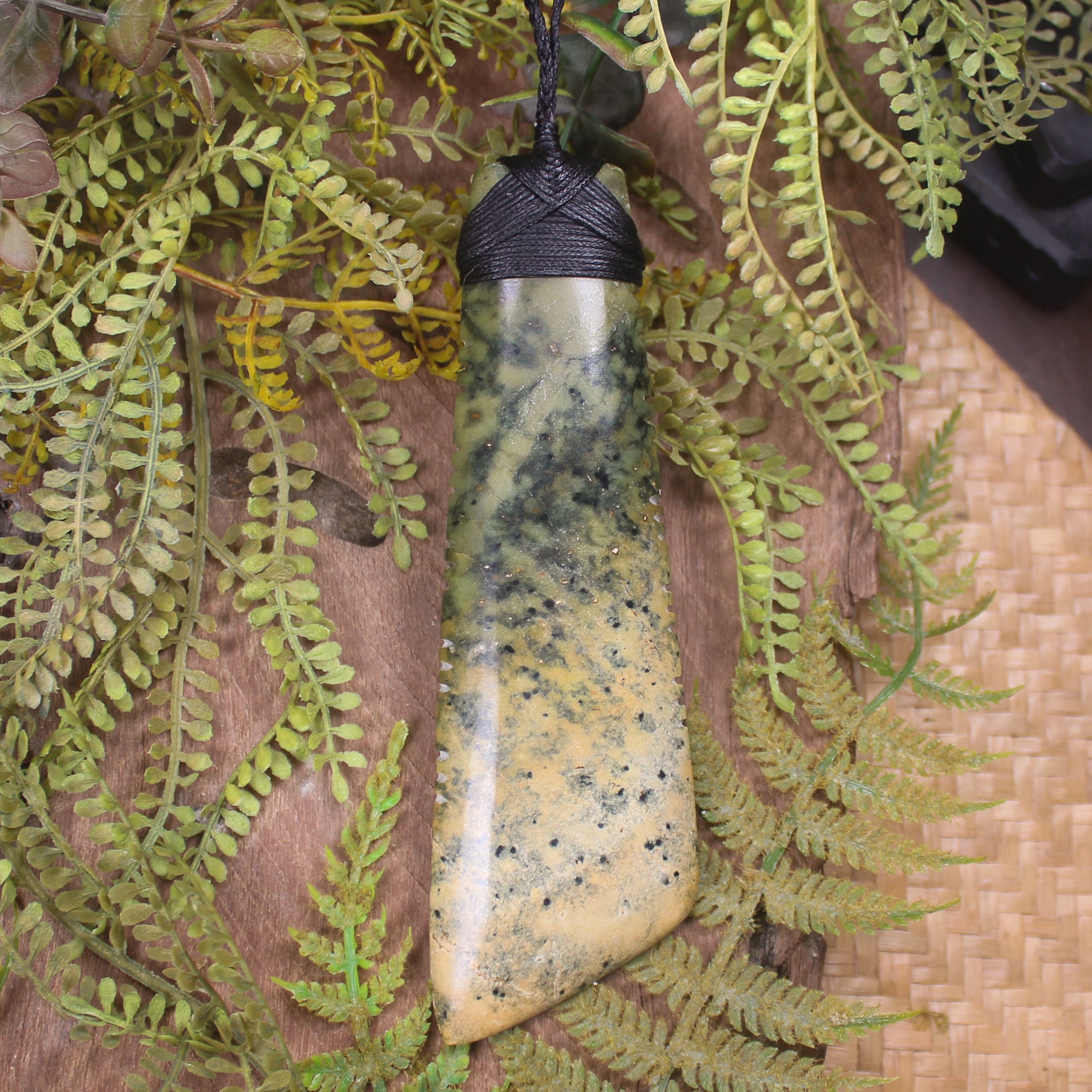 Flower Jade Pounamu Toki Pendant - NZ Greenstone
