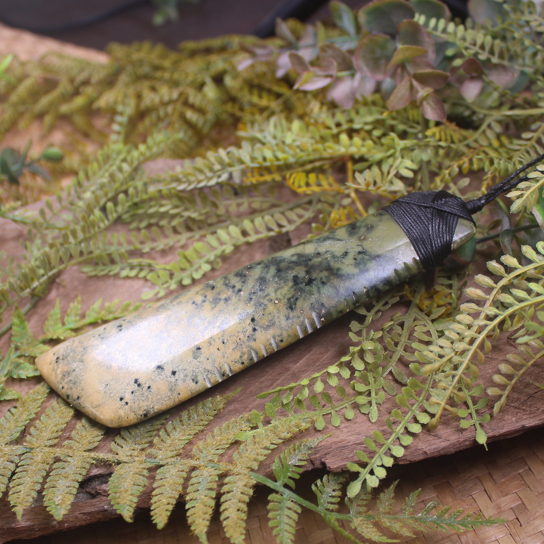 Flower Jade Pounamu Toki Pendant - NZ Greenstone