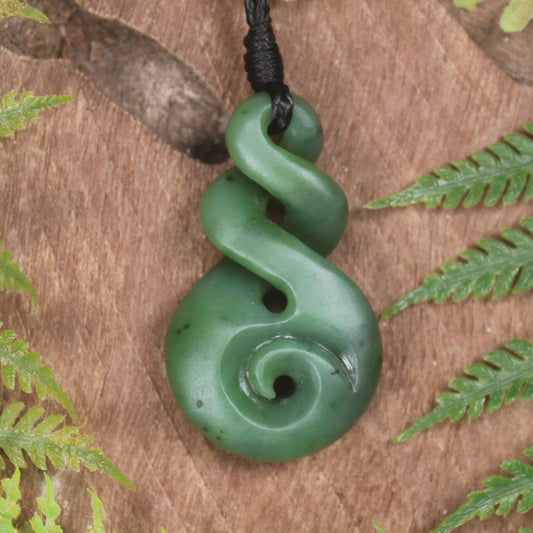 Twist or Pikorua carved from Hapopo Pounamu - NZ Greenstone