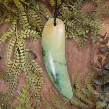 Flower Jade Pounamu Taniwha Tooth pendant