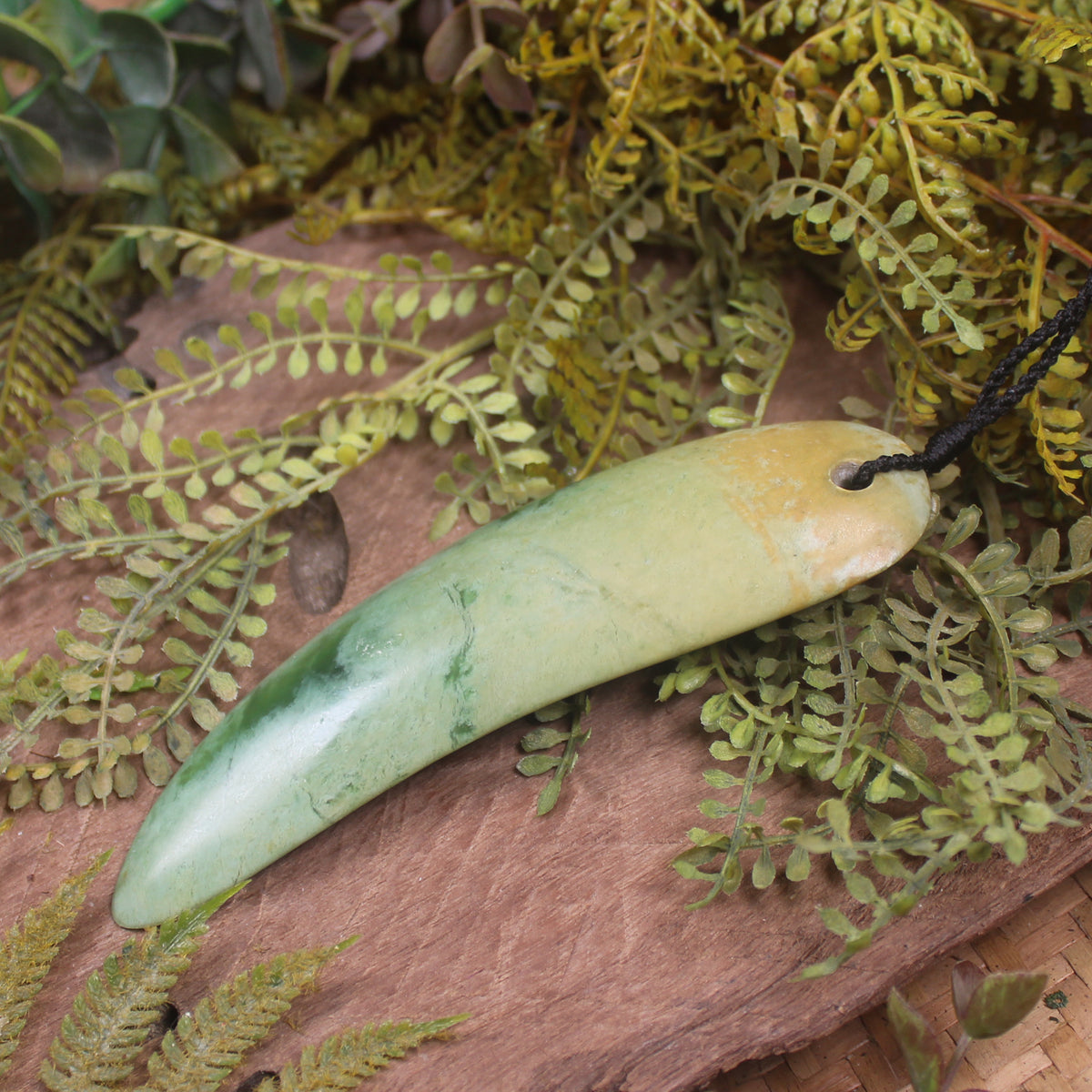 Flower Jade Pounamu Taniwha Tooth pendant