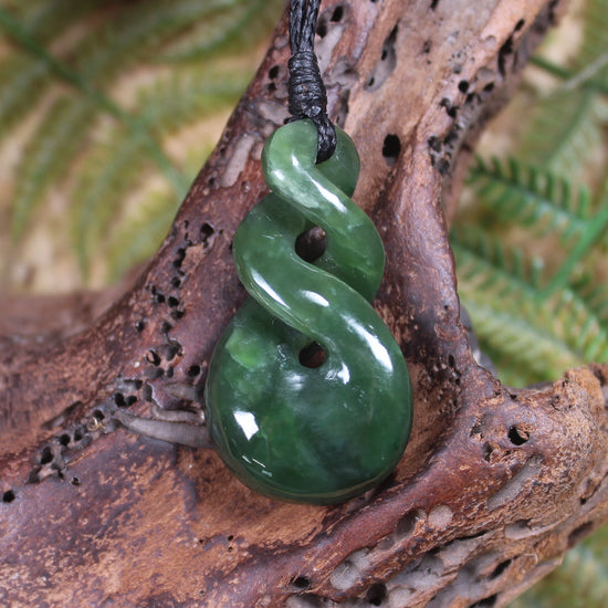 Twist carved from Kawakawa Pounamu - NZ Greenstone