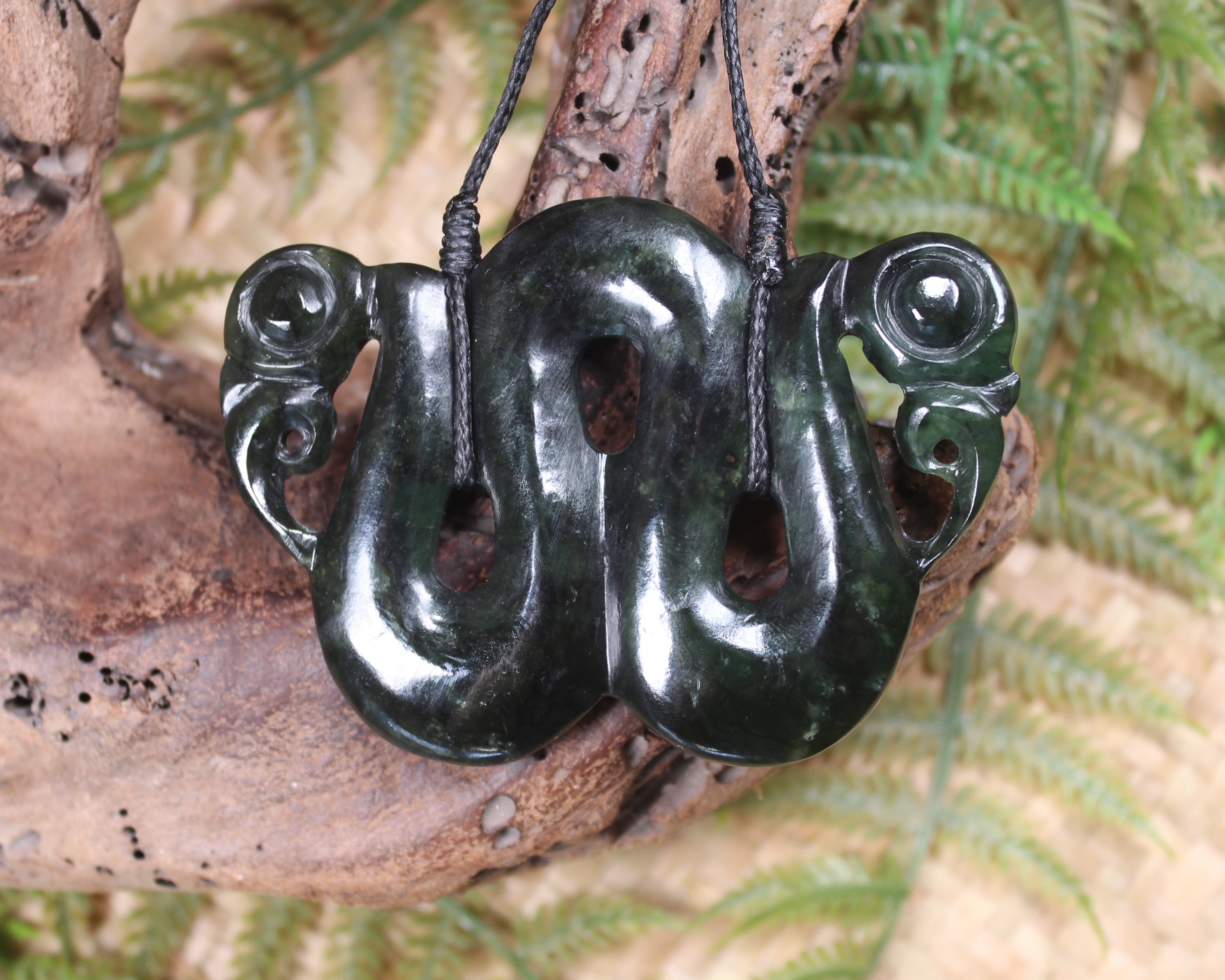 Pekapeka Pendant carved from Kawakawa Pounamu - NZ Greenstone