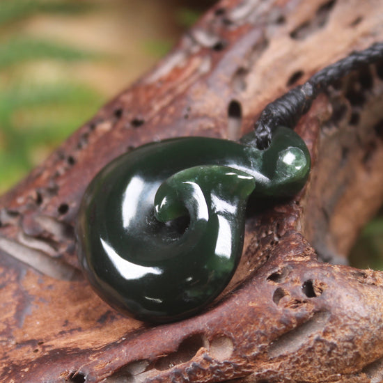 Hei Matau or Fish Hook carved from Kawakawa Pounamu - NZ Greenstone
