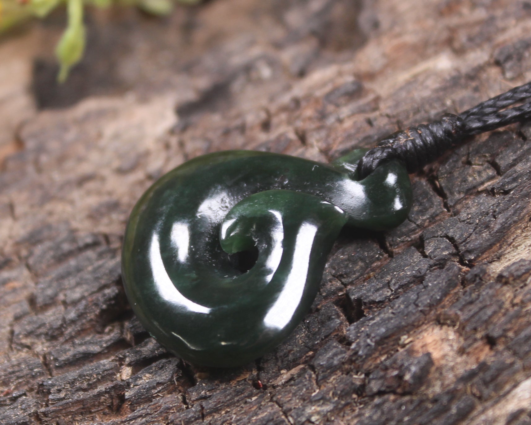 Hei Matau or Fish Hook carved from Kawakawa Pounamu - NZ Greenstone