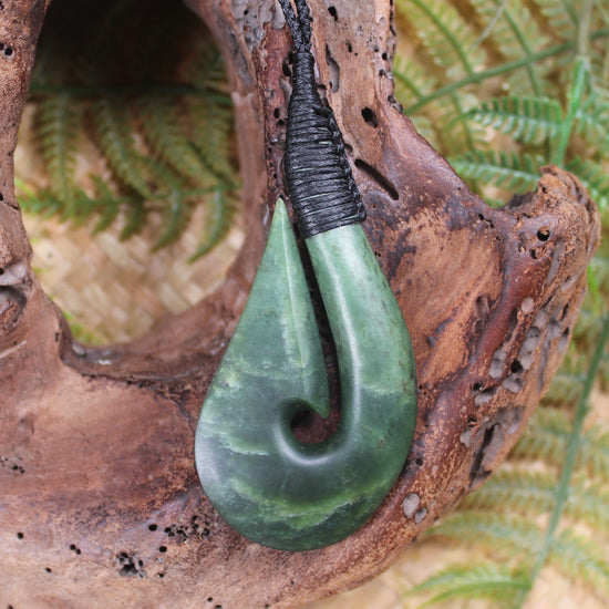 Hei Matau or Fish Hook carved from Kawakawa Pounamu - NZ Greenstone