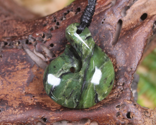 Douglas Creek pounamu hei matau pendant - NZ Greenstone