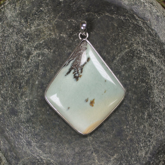Sterling Silver Greenstone Pendant carved from Raukaraka  Pounamu - NZ Greenstone