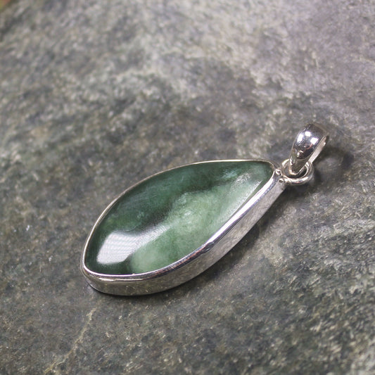 Kawakawa Pounamu pendant set in Sterling Silver - NZ Greenstone