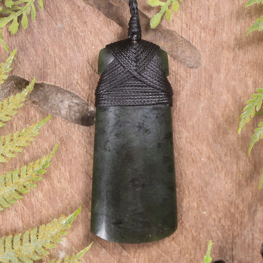 Rimu Pounamu Toki Pendant - NZ Greenstone