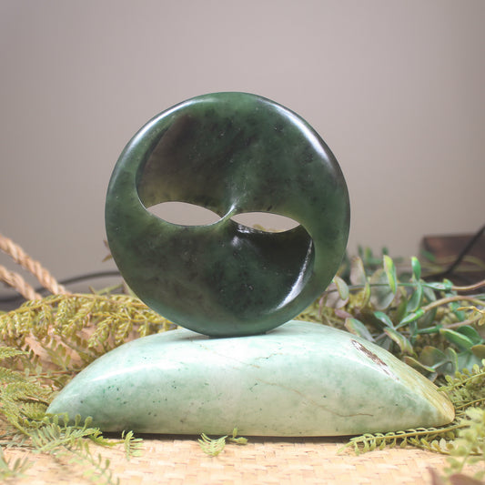 NZ Greenstone Porowhita with Twist Sculpture Rimu Pounamu