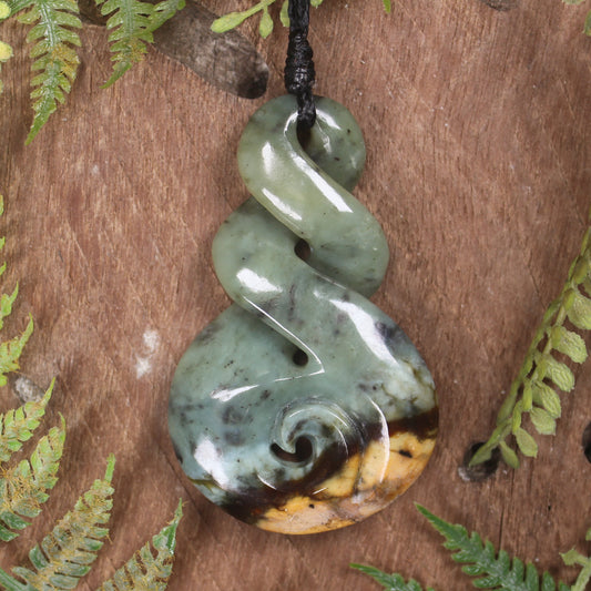 Twist or Pikorua carved from Flower Jade Pounamu - NZ Greenstone