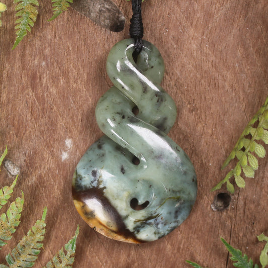Twist or Pikorua carved from Flower Jade Pounamu - NZ Greenstone